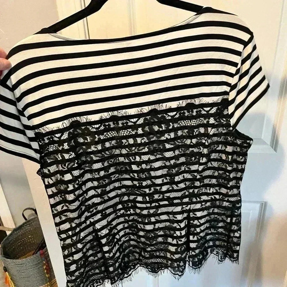 ~Elle~ Top - XL - Picture 2 of 6